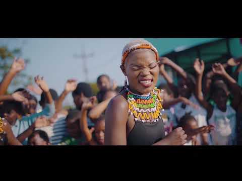 Q Twins Feat. Ntencane &amp; Dj Tira - Laba Abantu (Official Music Video)