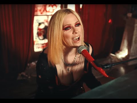 Avril Lavigne - I&#039;m a Mess (with YUNGBLUD) (Official Video)
