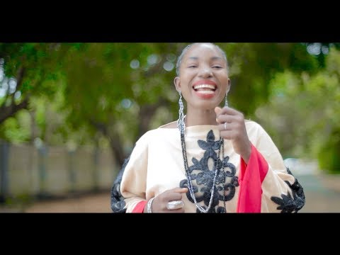 Hawa Ntarejea - Kucheka (Official Video)