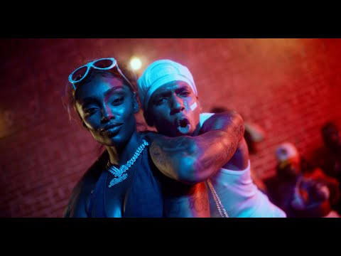 NLE Choppa- It’s Getting Hot [Official Music Video] (NELLY TRIBUTE)
