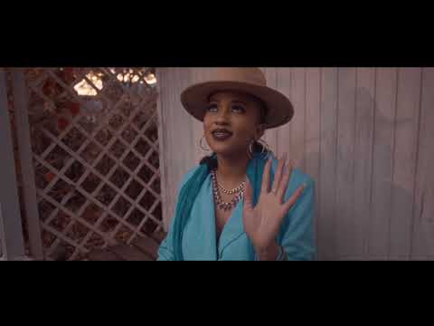 Abidoza - Motho Ke Motho [Feat. Mpho Sebina &amp; Jay Sax] (Official Music Video)