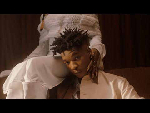 Magixx - Love Don&#039;t Cost A Dime (Official Music Video)