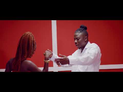 Kojo Antwi - Akyekyedie Nantie ft. Stonebwoy (Official Video)