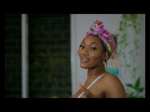 VIDEO: Wendy Shay Ft. Bisa Kdei - Kiss Me On The Phone