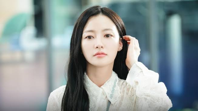 Song Ha-yoon Biography