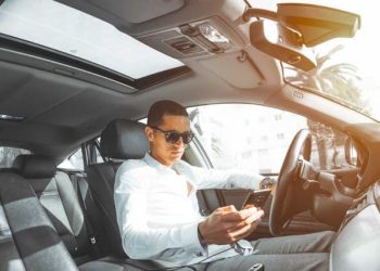 Renting a Car in Dubai: Best Choices for Tourists